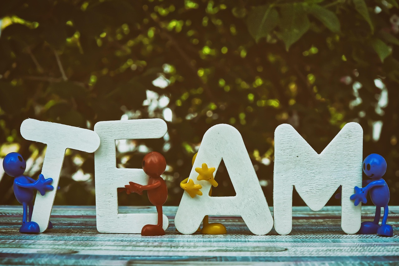 出售微信号码：知名代理平台