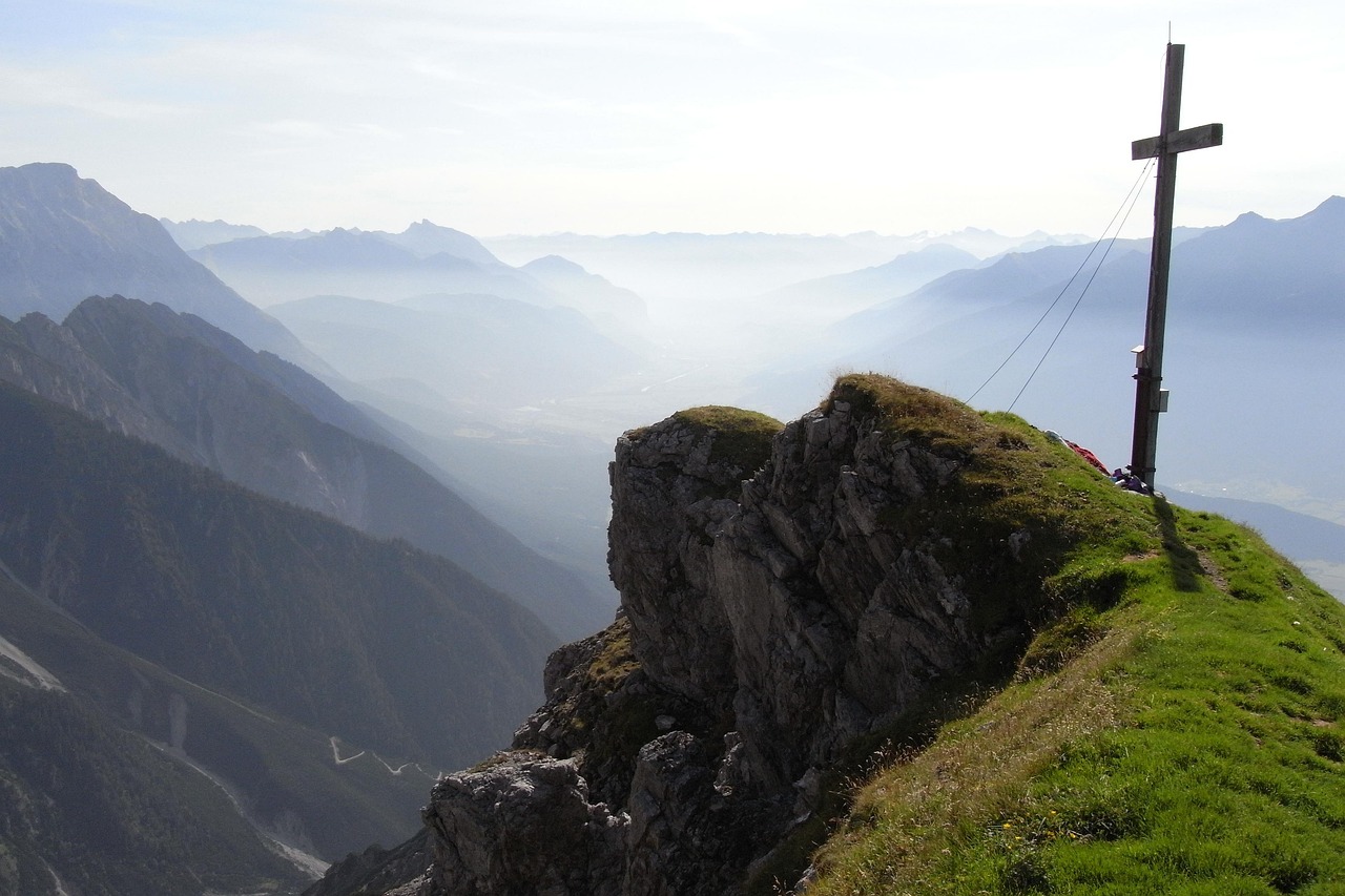 酷信170实名账号：实名制背后的行业倡导者和互联网巨头